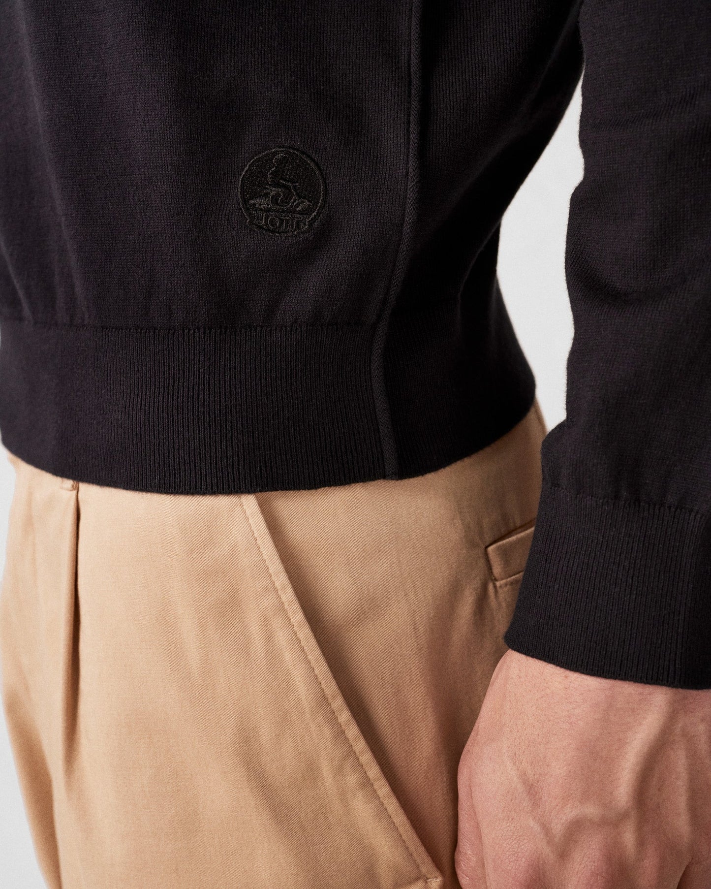 Pull en maille col rond Noir Hadrien