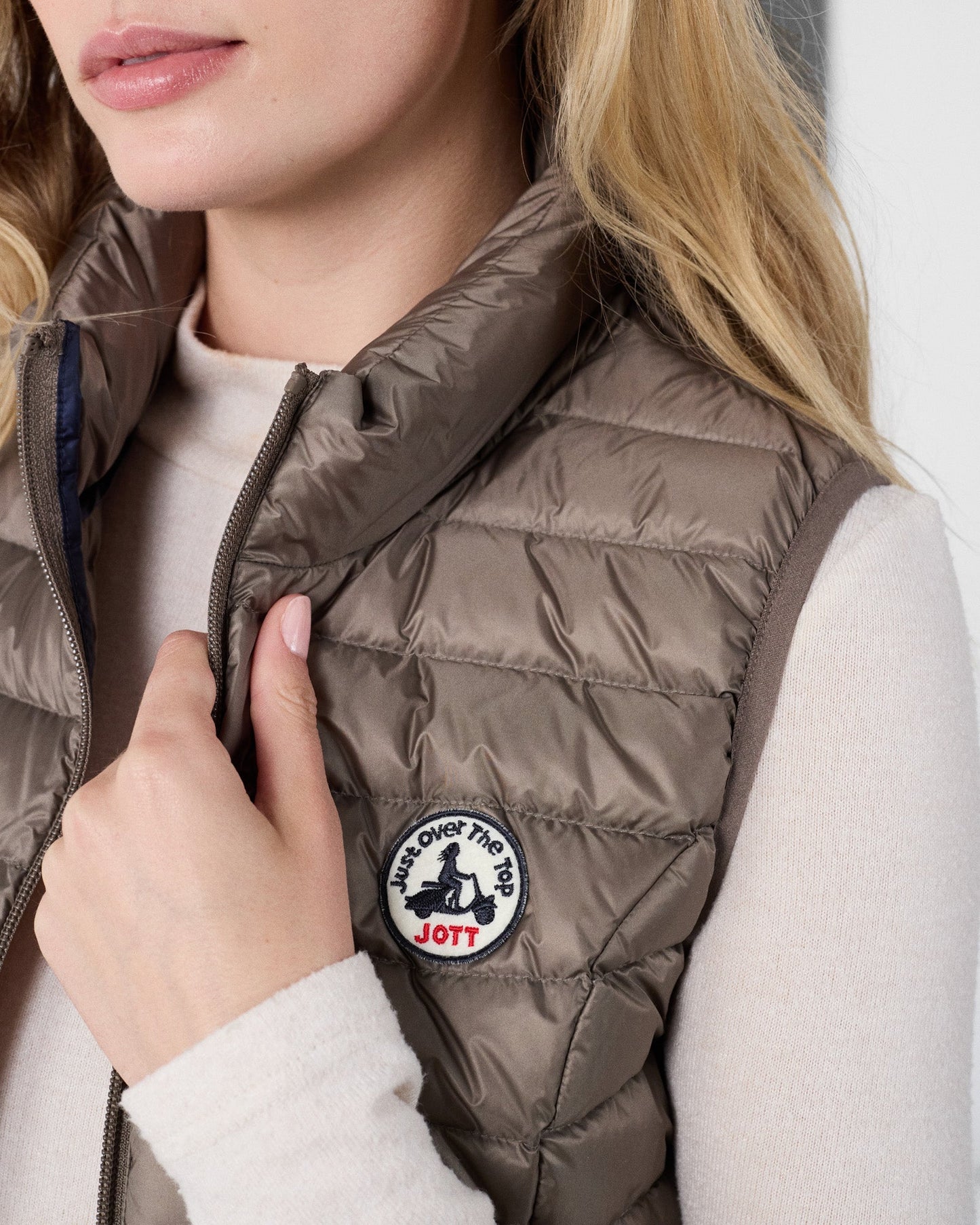 Doudoune légère sans manches Taupe Seda