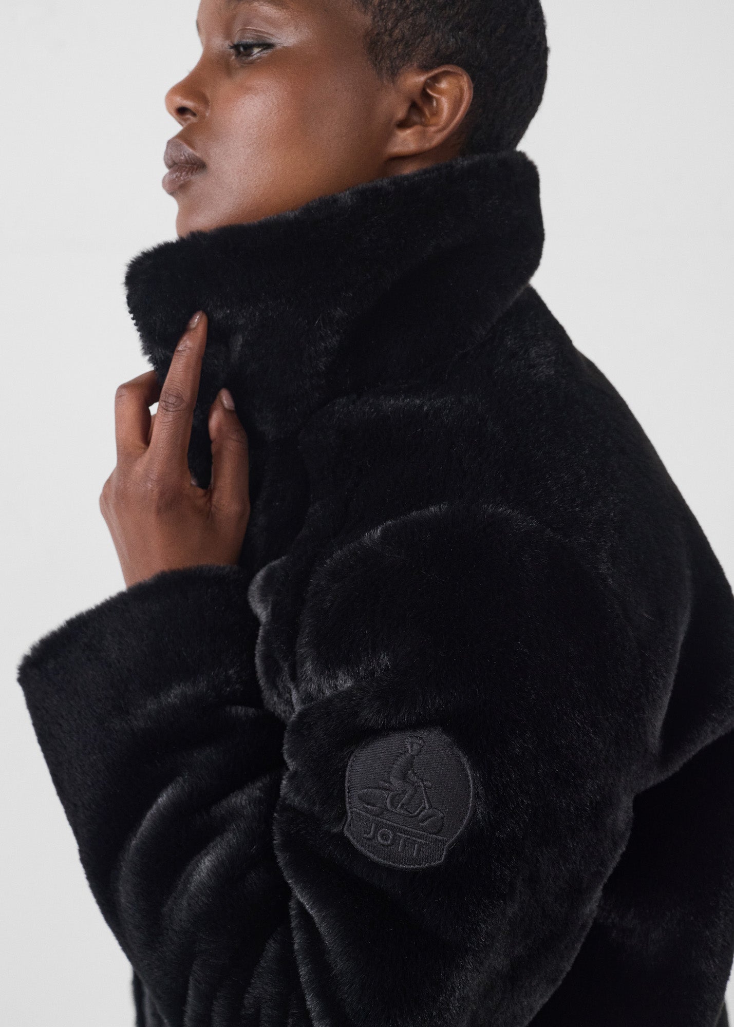 Doudoune fausse fourrure Noir Olga