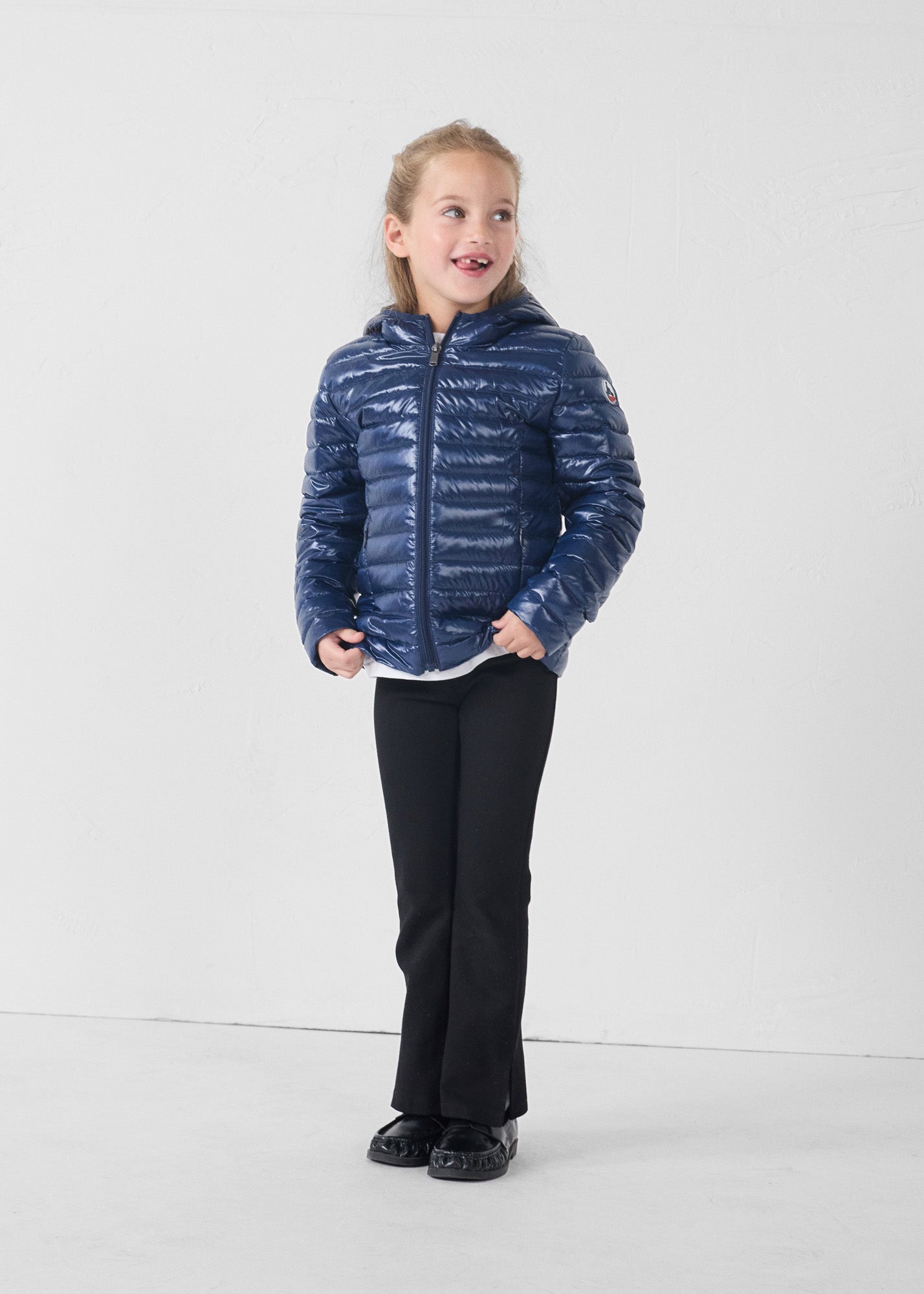 Doudoune légère à capuche enfant Marine Carla shiny