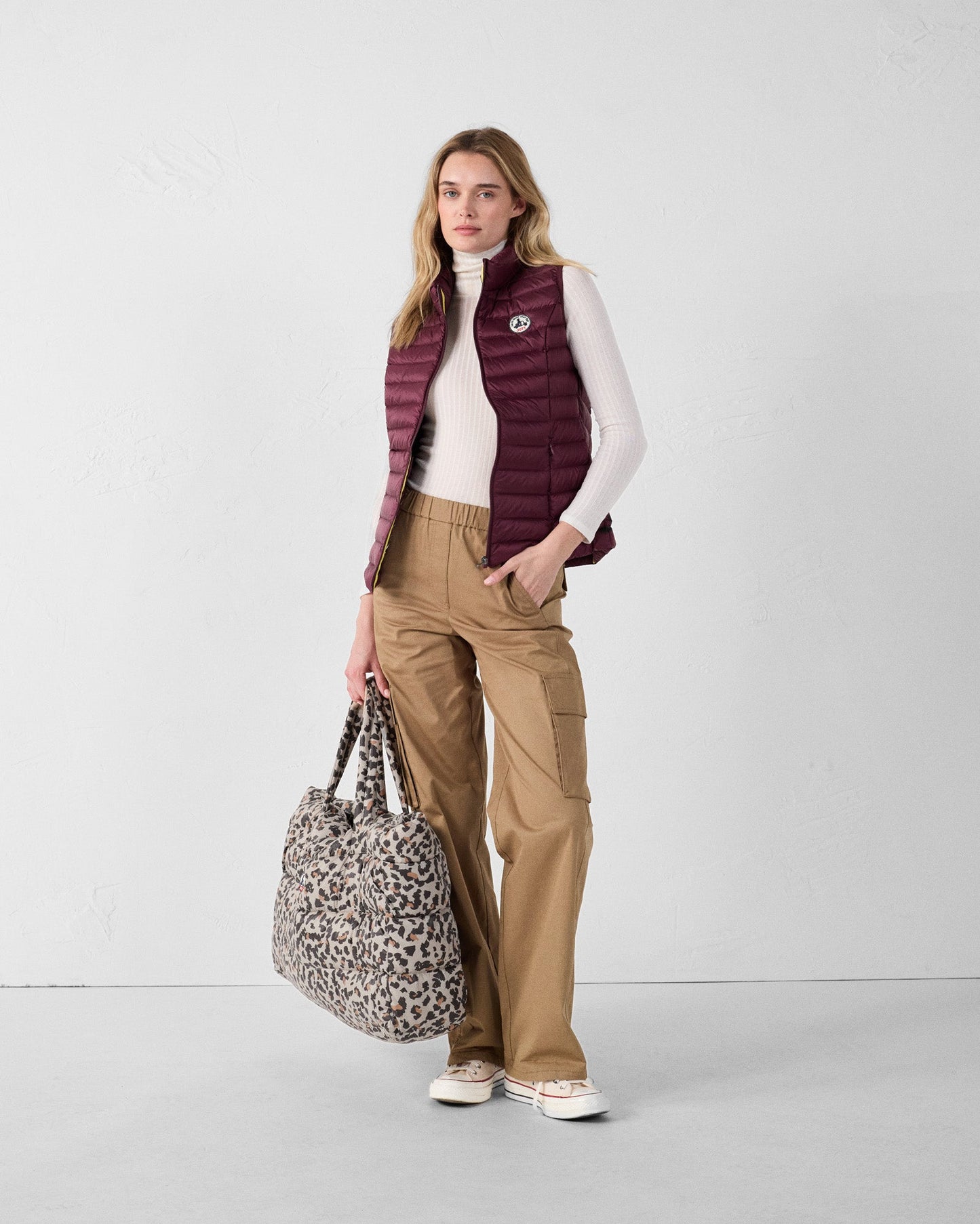 Doudoune légère sans manches Cerise noire Seda