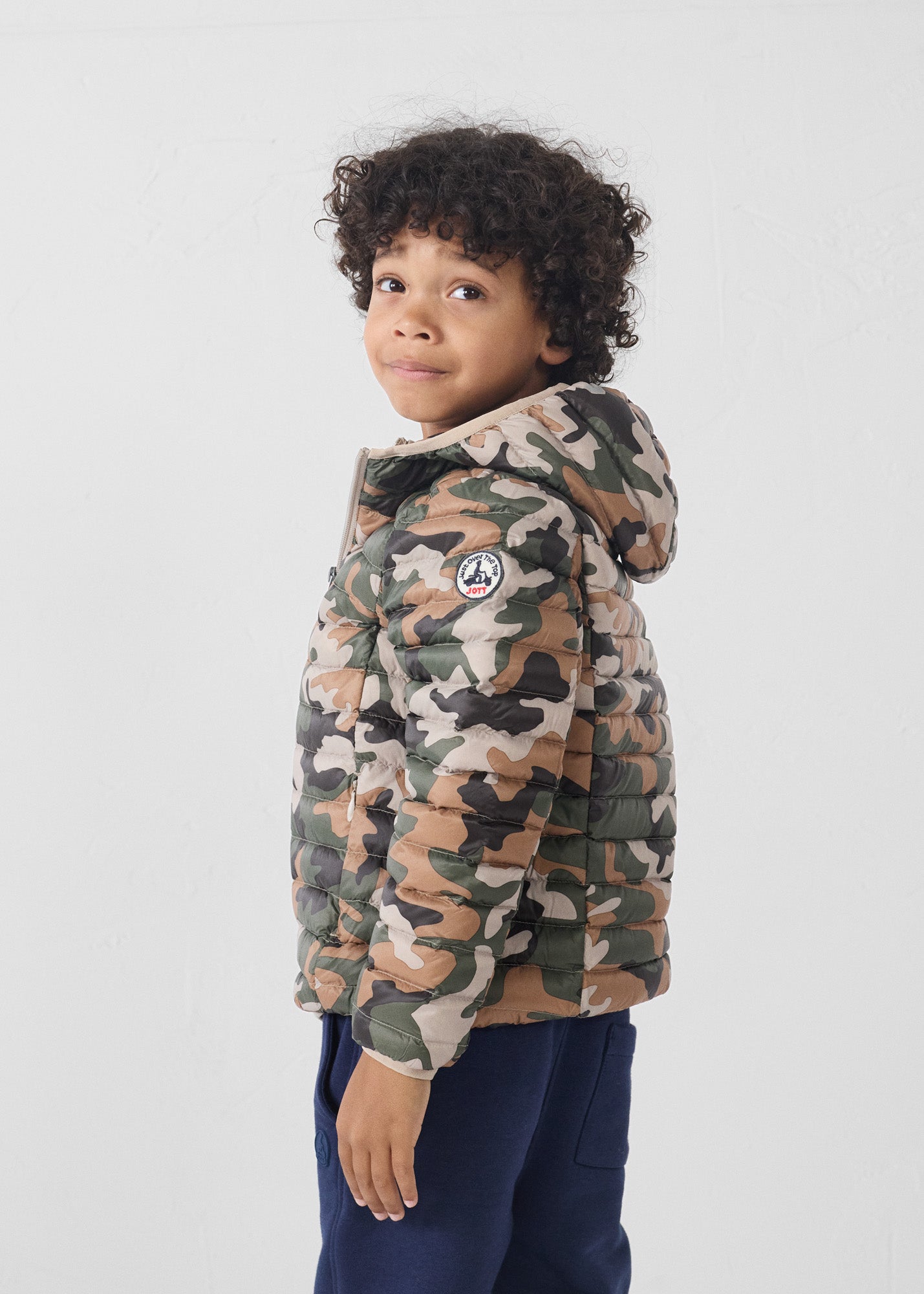 Doudoune légère à capuche enfant Camo sucre roux Hugo print